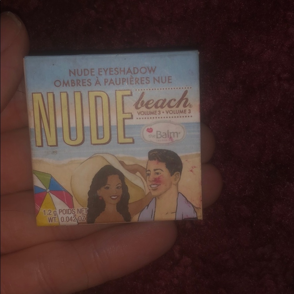 Nude eyeshadow